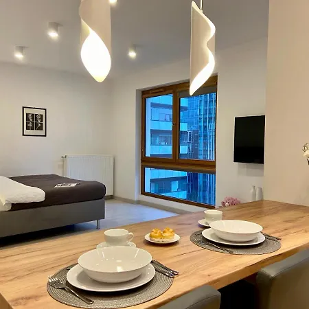 Living Point Residence City Center & Business דירה ורשה